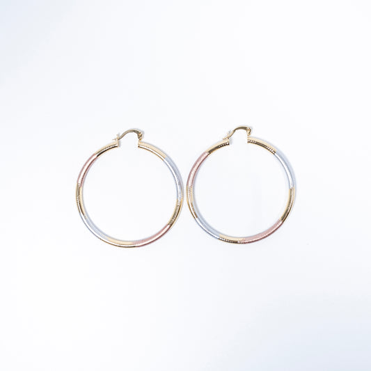 MULTICOLOR HOOP EARRING