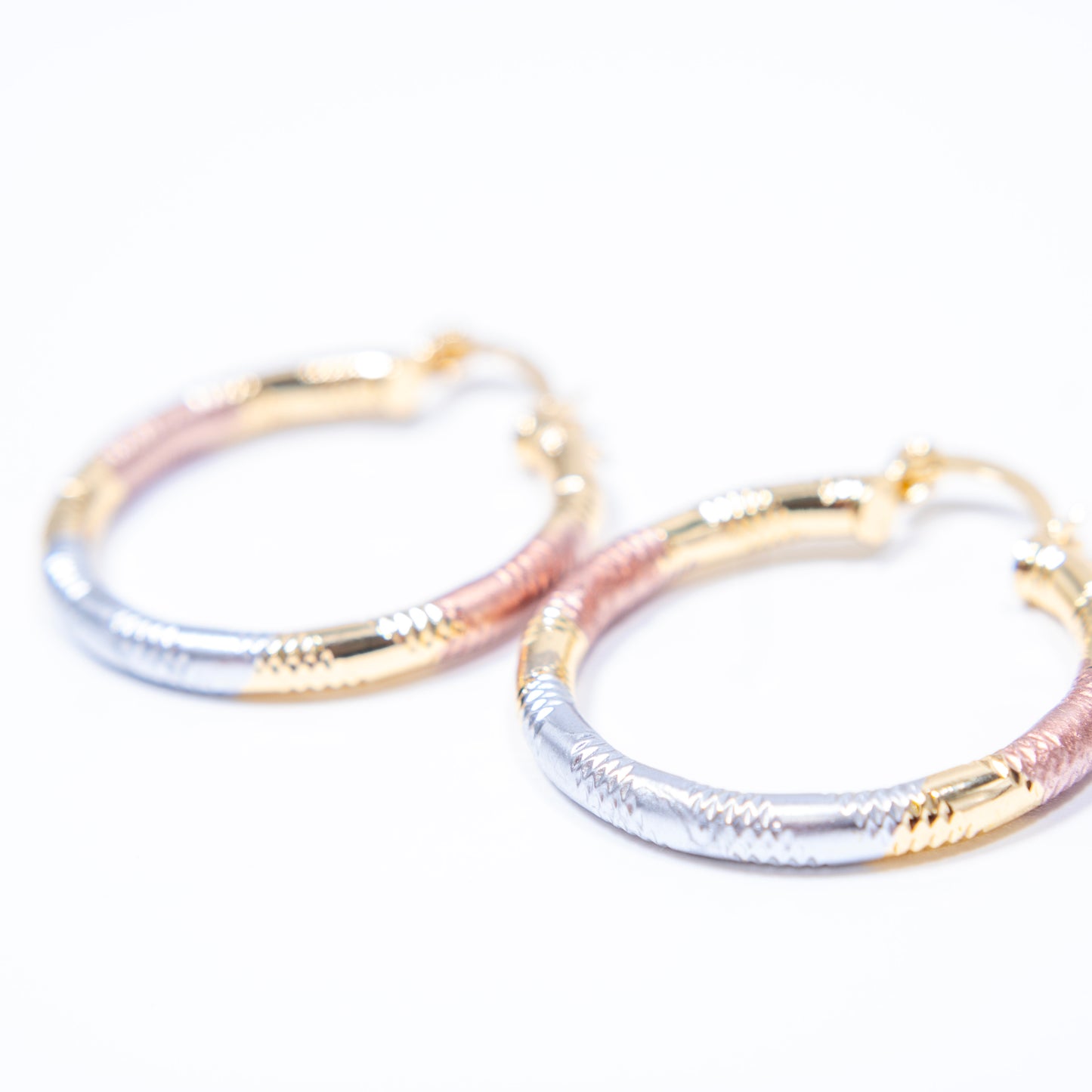 MULTICOLOR HOOP EARRING